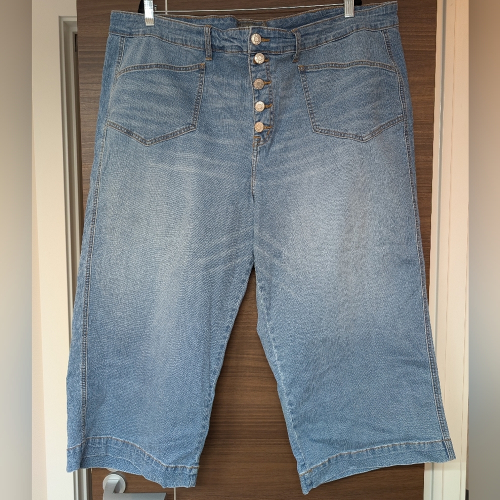 Torrid Medium Blue Wide Leg Jeans